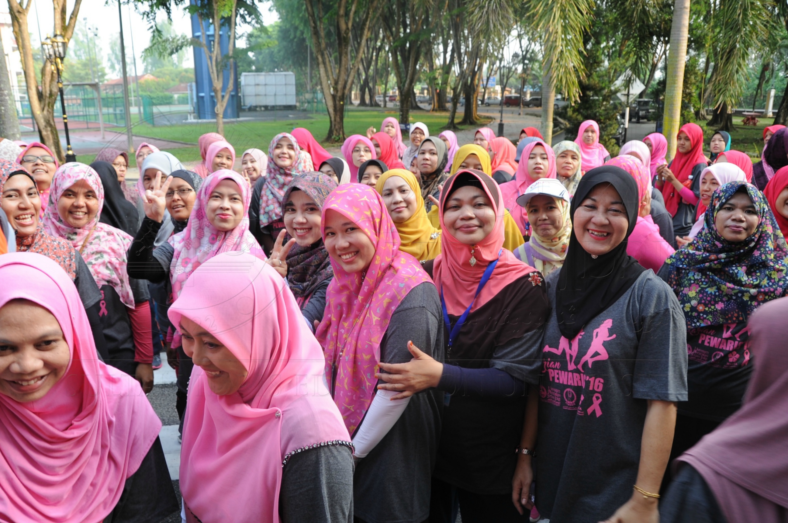 PRO 16 69 Karnival Pewaris 2016   UPSIHAS 8191